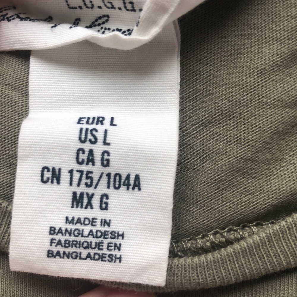 shirt - Picture 2 of 3